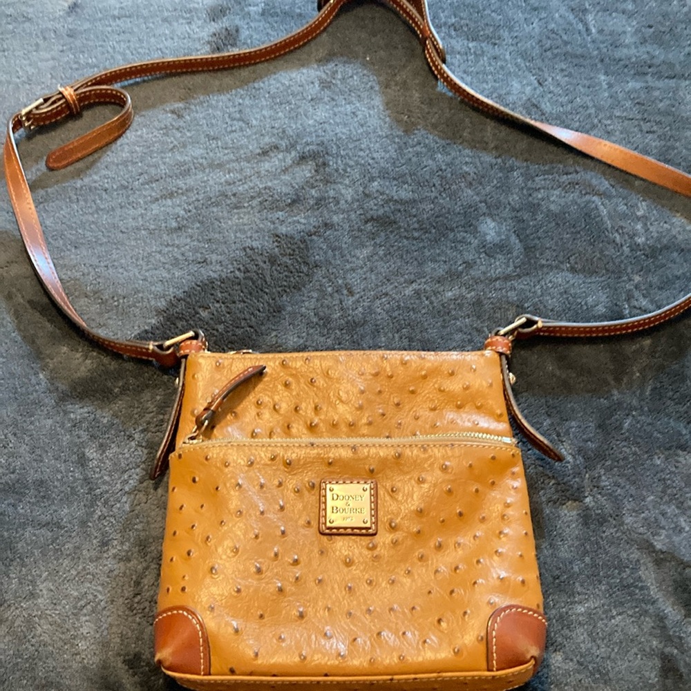 Dooney & Bourke
